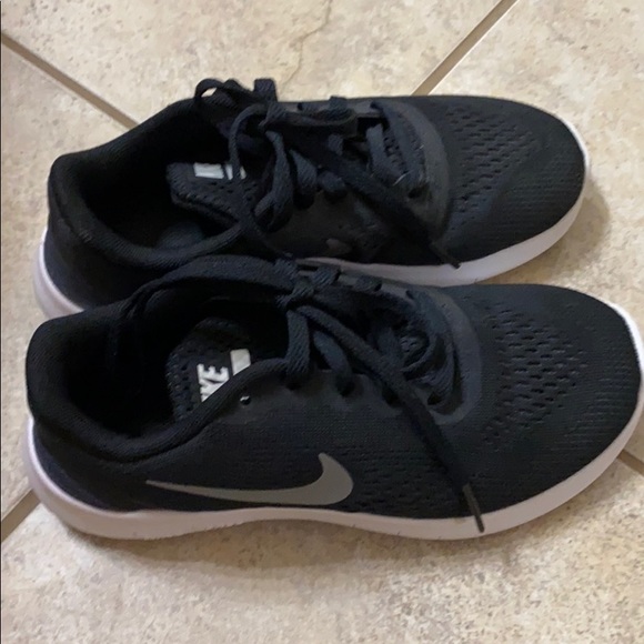SOLD on eBay! NEW Nike free run running shoes - Picture 2 of 5